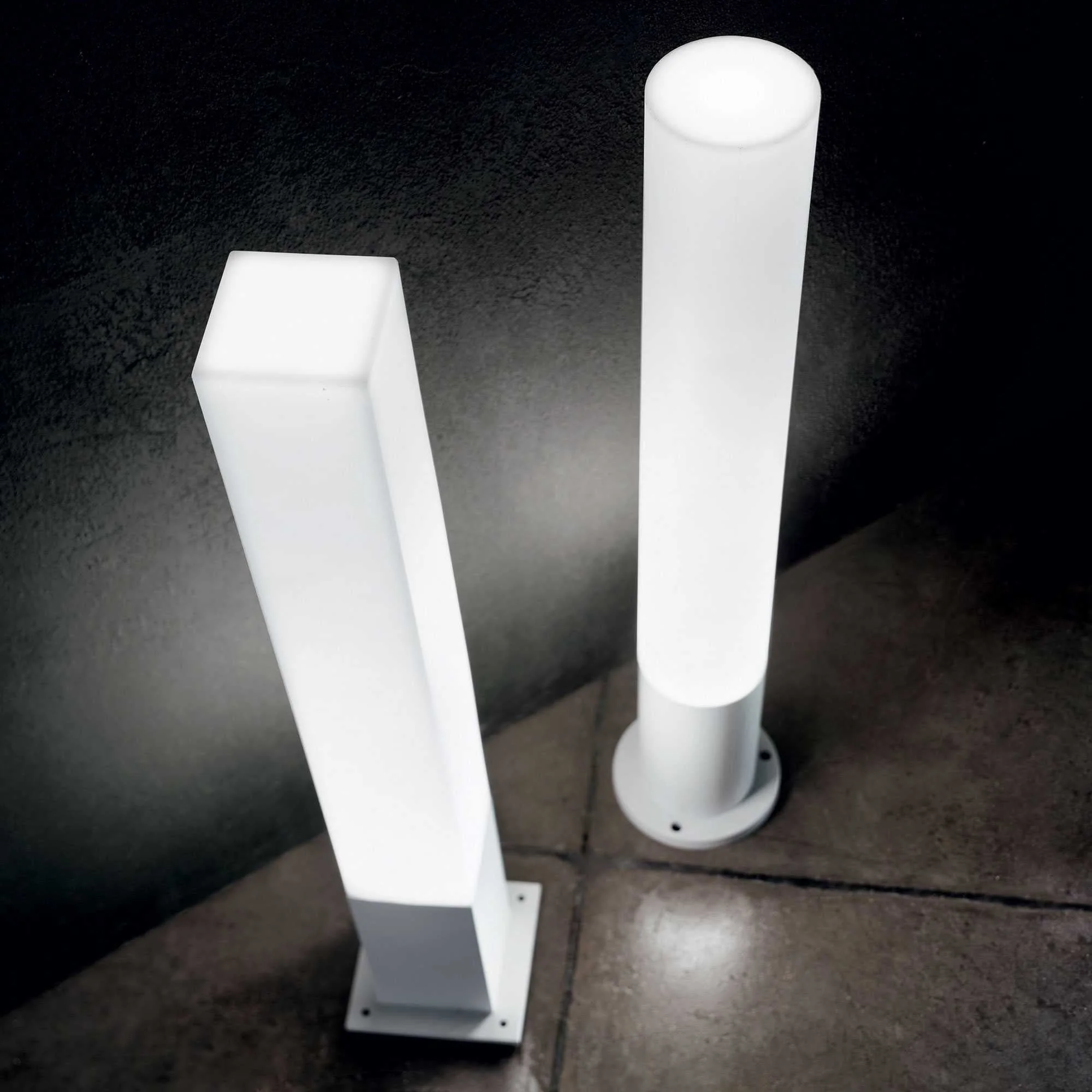 Edo Round Bollard Light IP44 - Various Colours - Image 4