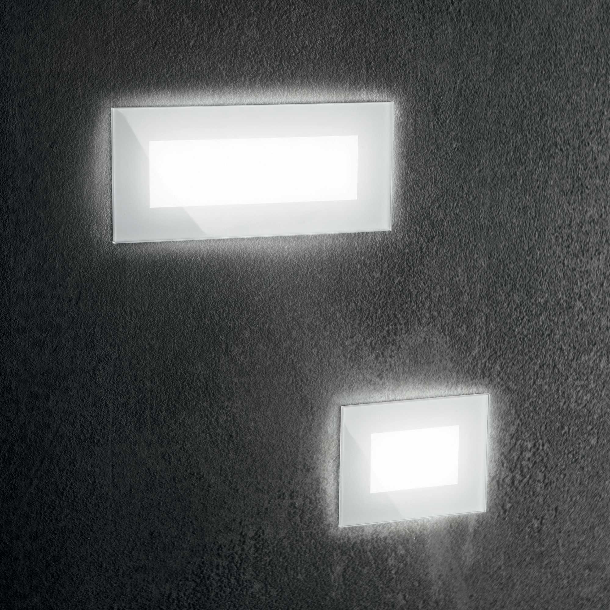 Indio LED Wall Light 5/8W - White Finish - Image 3