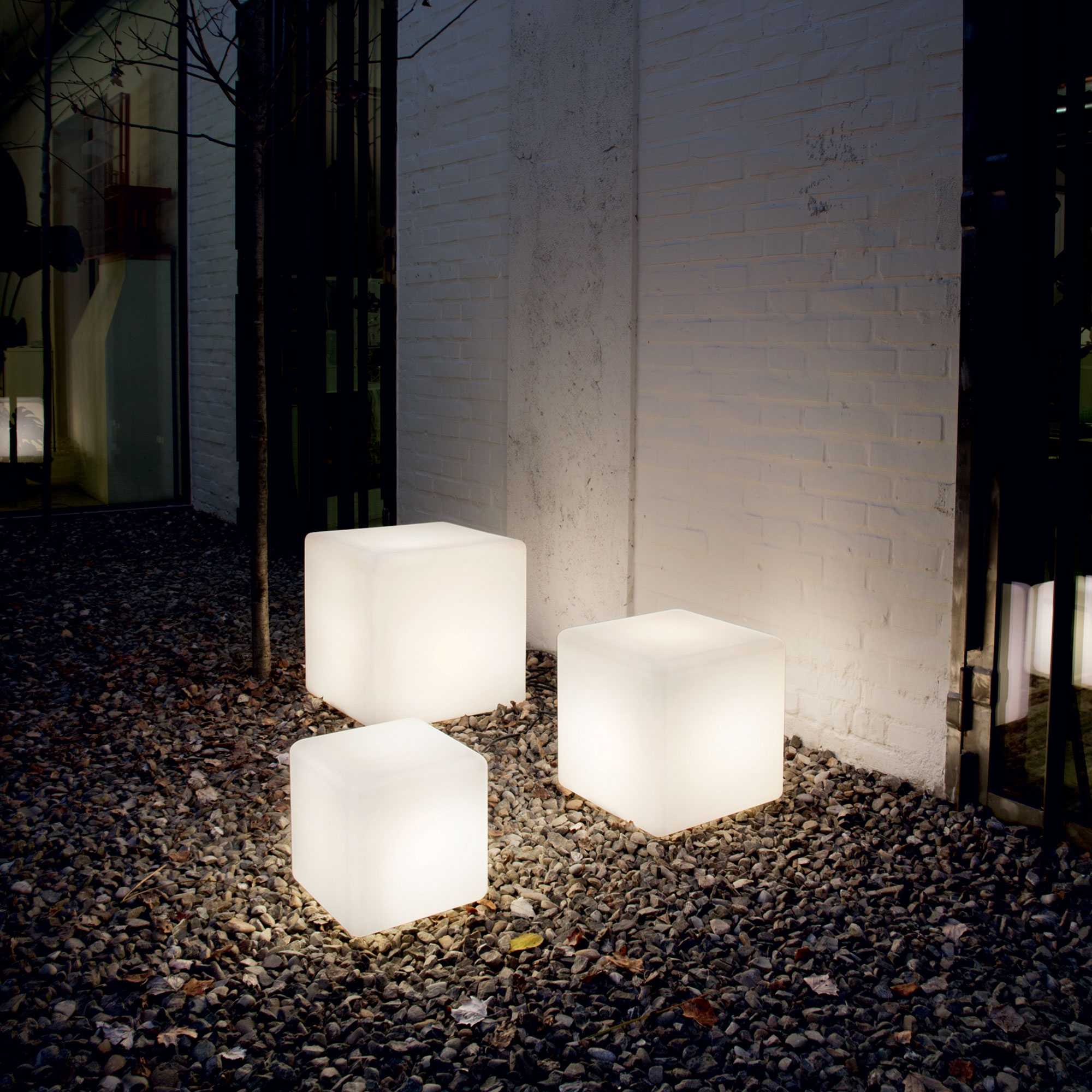 Luna Table Lamp -  White Finish - Image 4