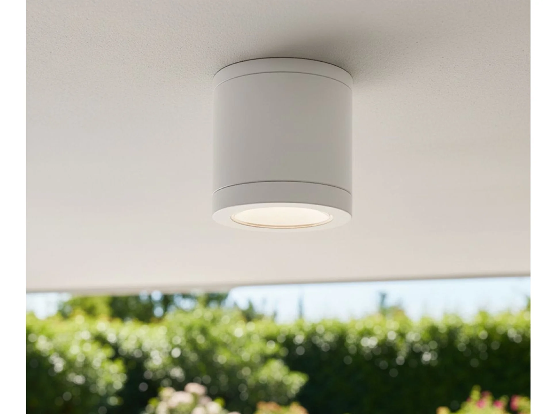 Max LED Resin Flush Ceiling Fitting- Black/ White - Image 6