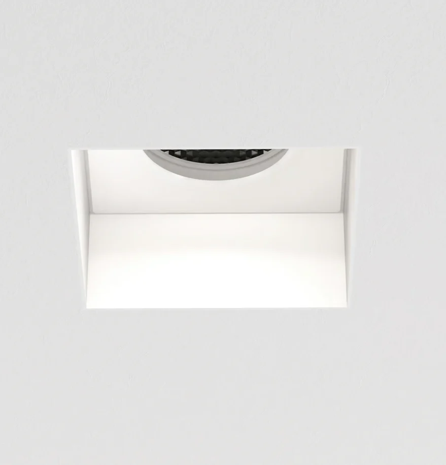 Trimless Square Fixed